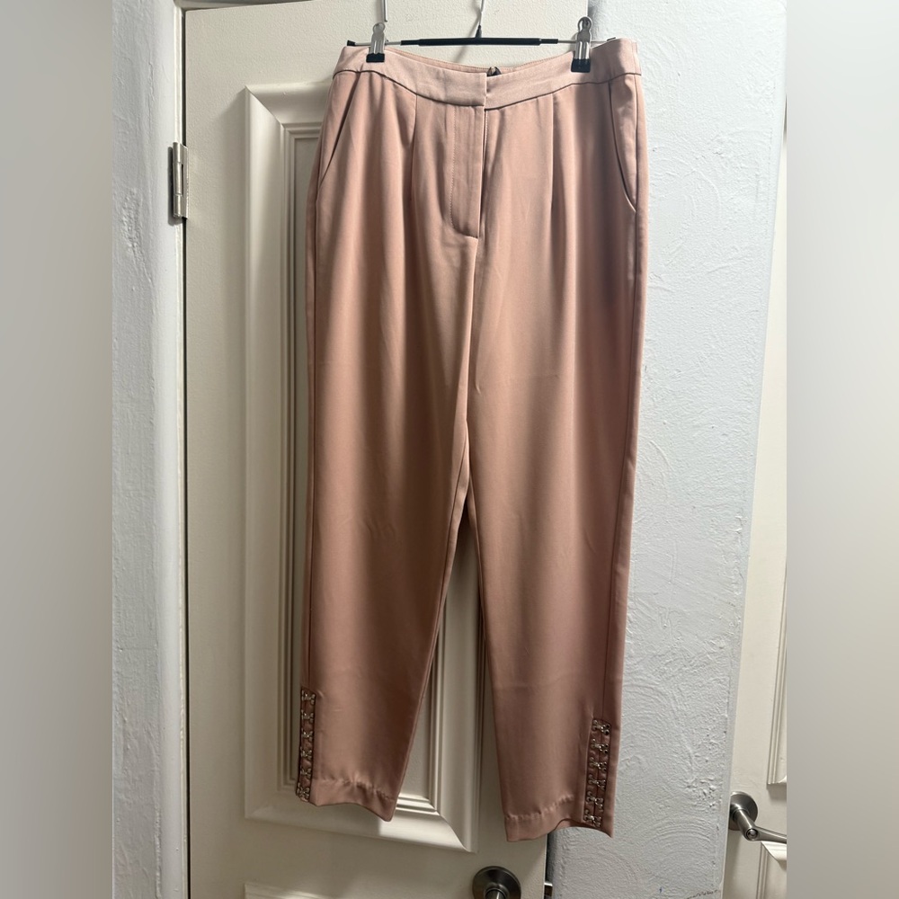 Chic Pink Trousers with Gold Accents